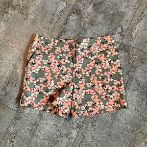 WHBM Size 8 shorts green and pink floral